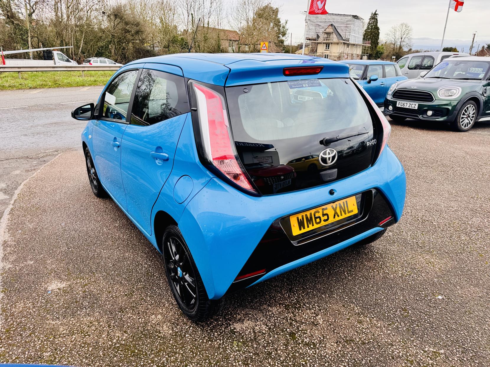 Toyota AYGO 1.0 VVT-i x-cite Hatchback 5dr Petrol Manual Euro 6 (68 ps)