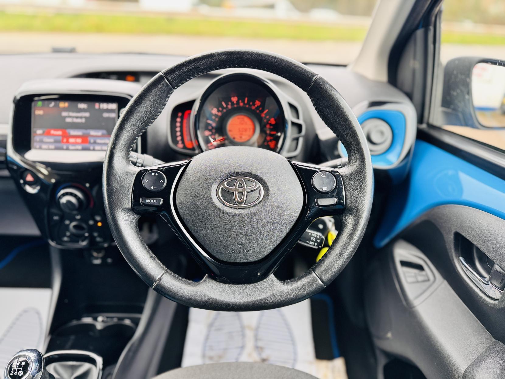 Toyota AYGO 1.0 VVT-i x-cite Hatchback 5dr Petrol Manual Euro 6 (68 ps)