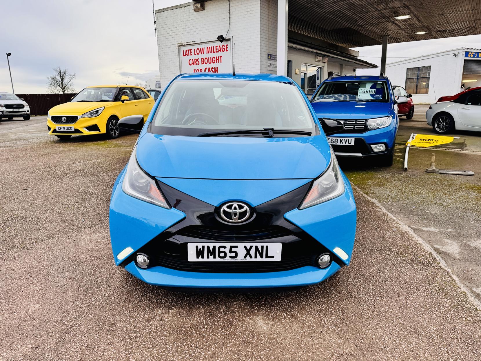 Toyota AYGO 1.0 VVT-i x-cite Hatchback 5dr Petrol Manual Euro 6 (68 ps)