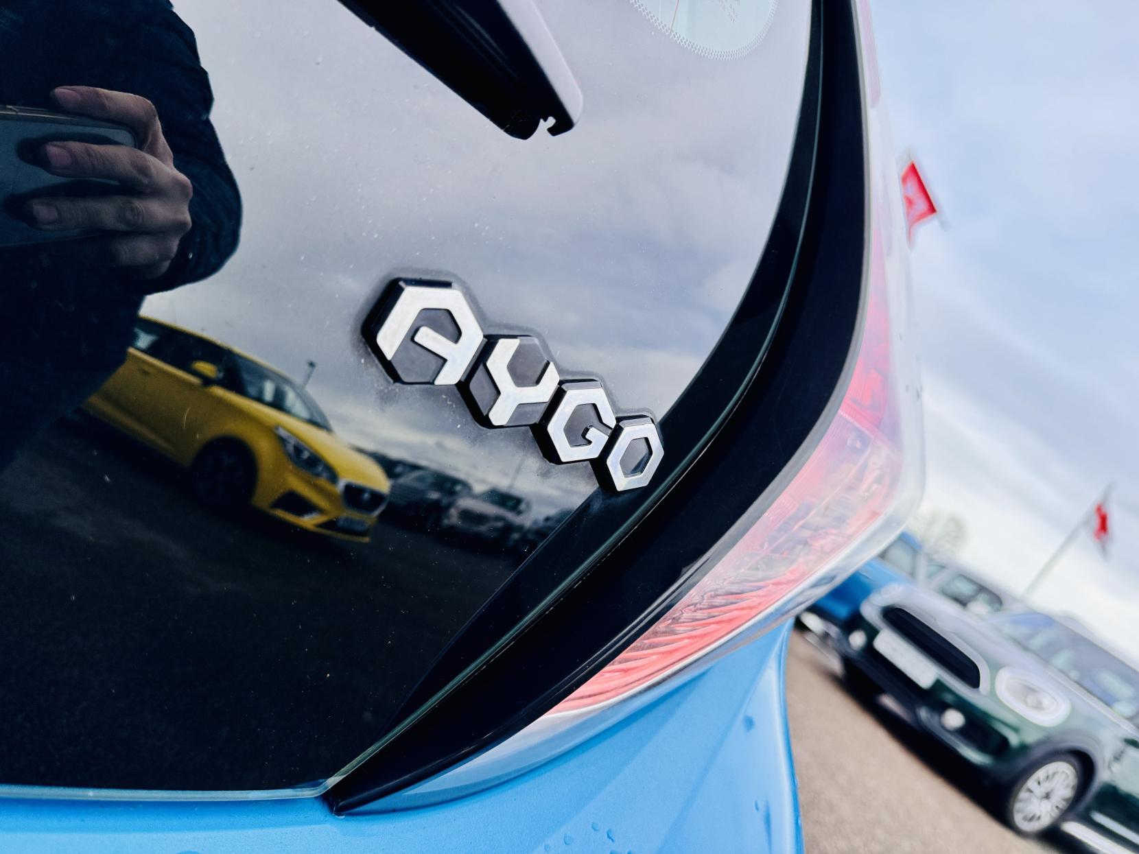 Toyota AYGO 1.0 VVT-i x-cite Hatchback 5dr Petrol Manual Euro 6 (68 ps)