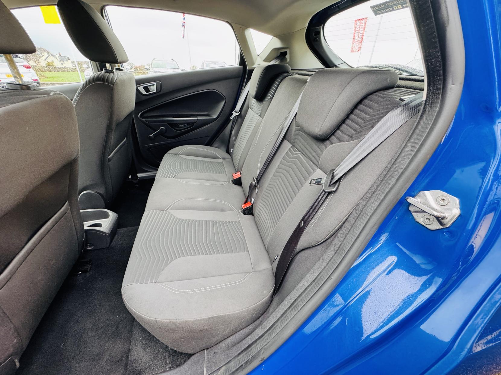 Ford Fiesta 1.25 Zetec Hatchback 5dr Petrol Manual Euro 5 (82 ps)