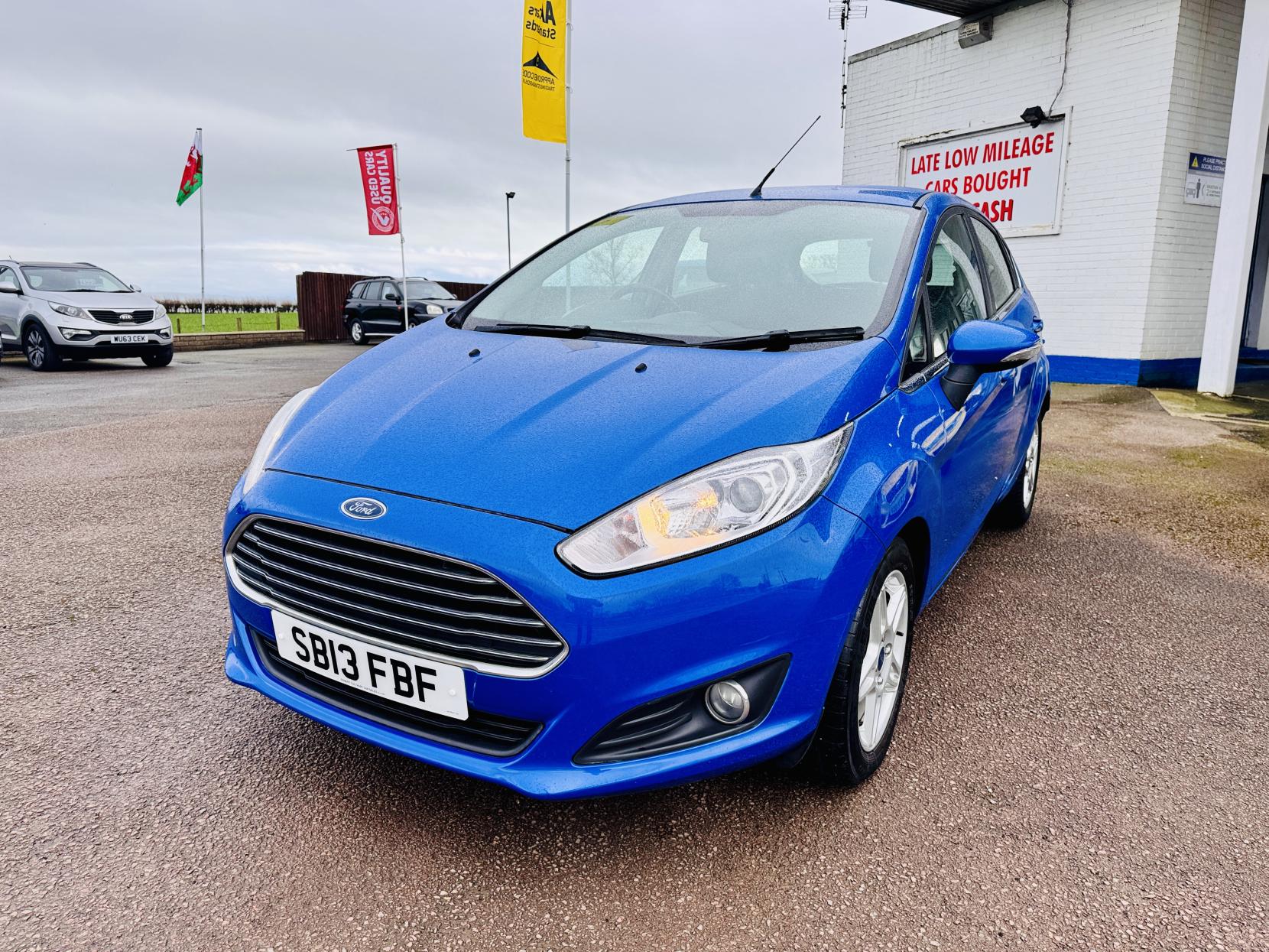 Ford Fiesta 1.25 Zetec Hatchback 5dr Petrol Manual Euro 5 (82 ps)
