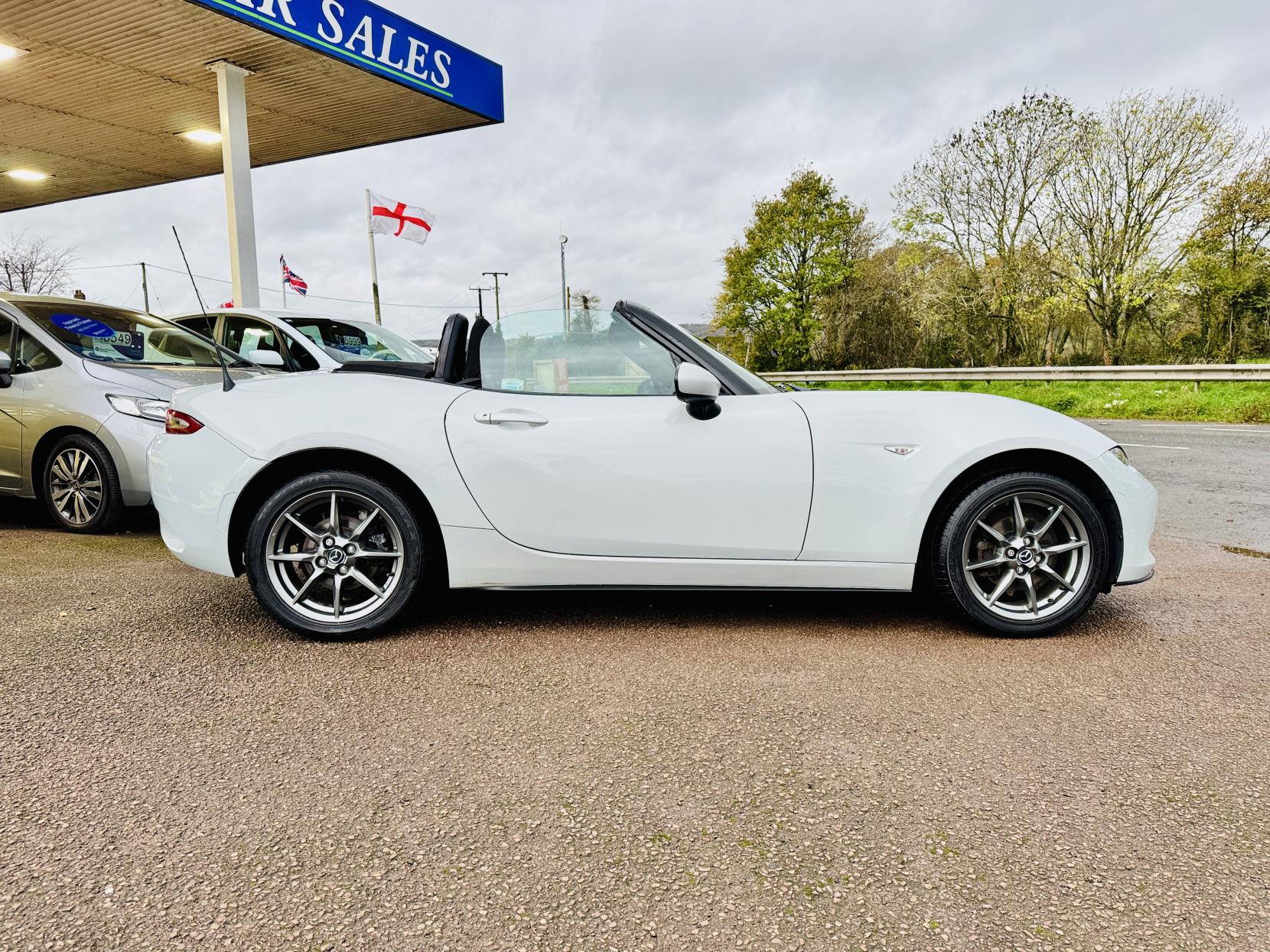 Mazda MX-5 1.5 SKYACTIV-G SE-L Nav Convertible 2dr Petrol Manual Euro 6 (131 ps)
