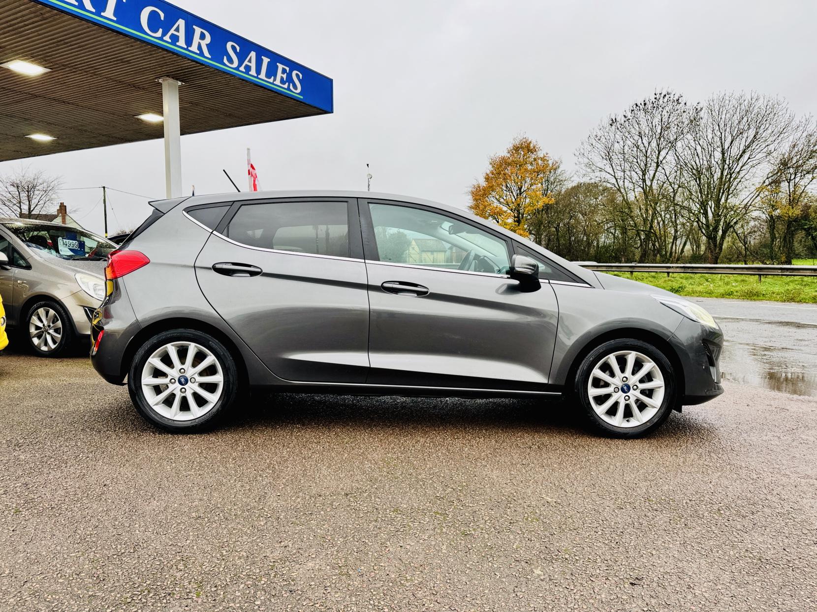Ford Fiesta 1.0T EcoBoost Titanium Hatchback 5dr Petrol Manual Euro 6 (s/s) (100 ps)