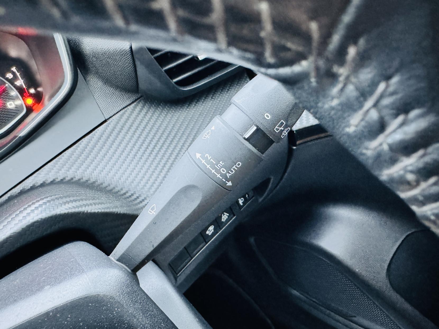 Peugeot 2008 1.2 PureTech Active Premium SUV 5dr Petrol Manual Euro 6 (s/s) (100 ps)