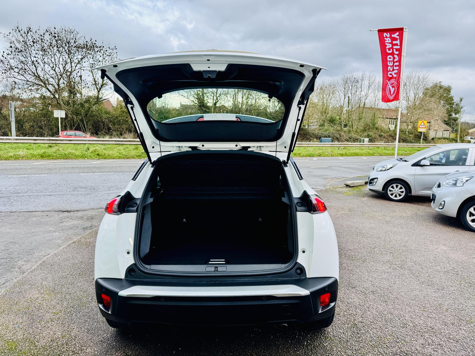 Peugeot 2008 1.2 PureTech Active Premium SUV 5dr Petrol Manual Euro 6 (s/s) (100 ps)