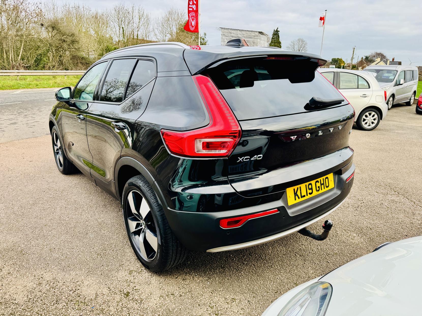 Volvo XC40 1.5 T3 Momentum Pro SUV 5dr Petrol Auto Euro 6 (s/s) (163 ps)