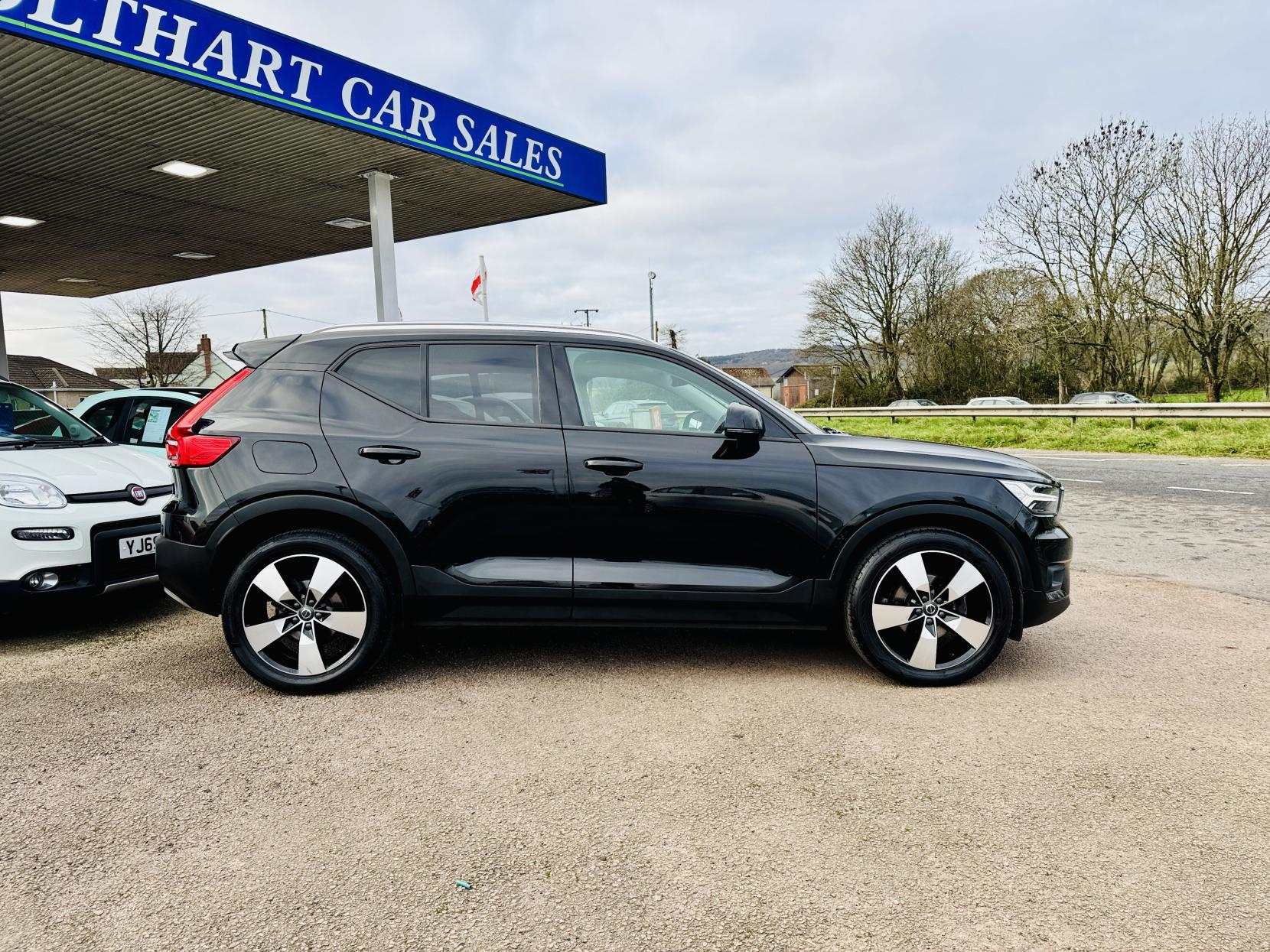 Volvo XC40 1.5 T3 Momentum Pro SUV 5dr Petrol Auto Euro 6 (s/s) (163 ps)