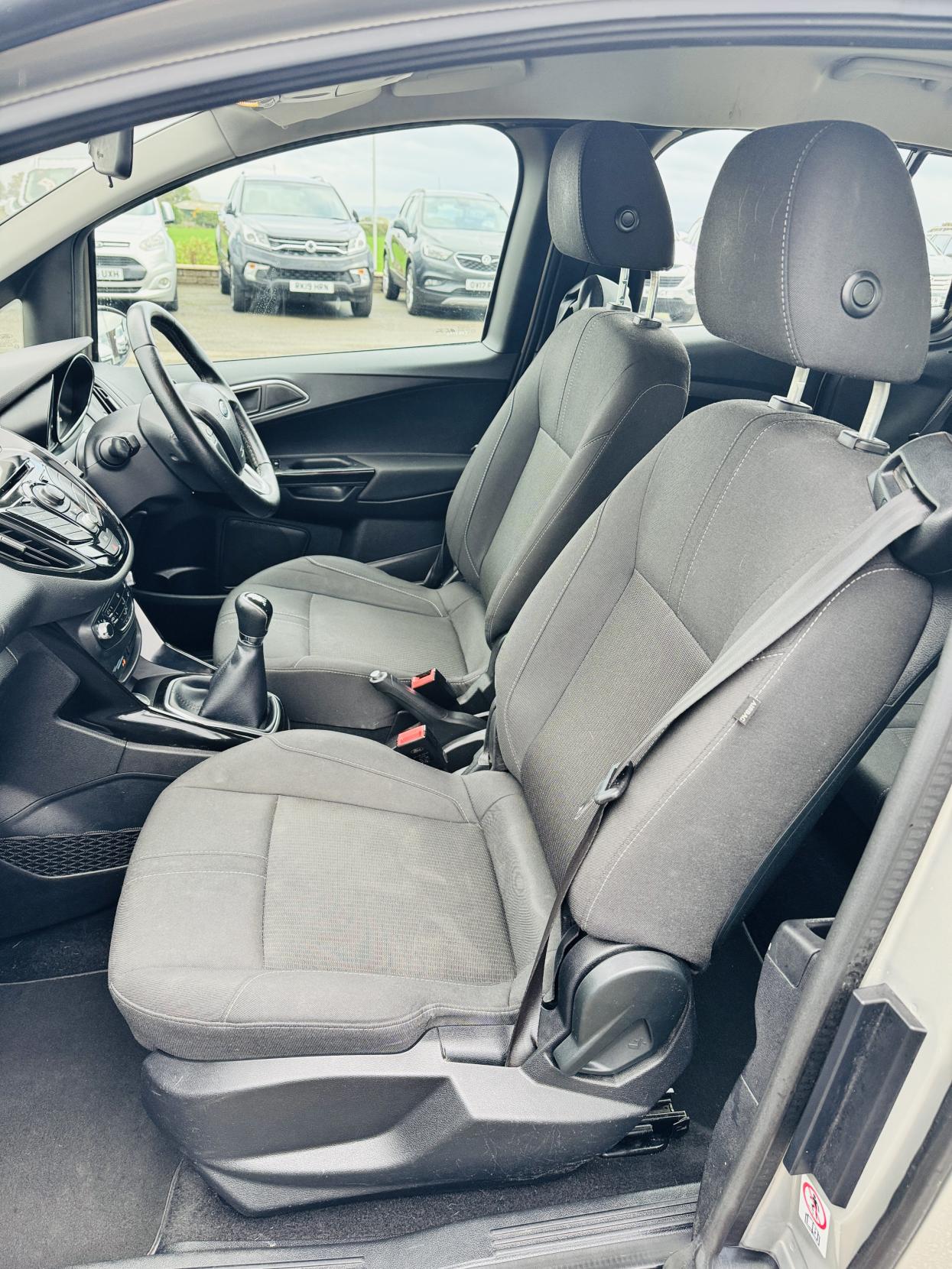 Ford B-Max 1.4 Zetec MPV 5dr Petrol Manual Euro 5 (90 ps)