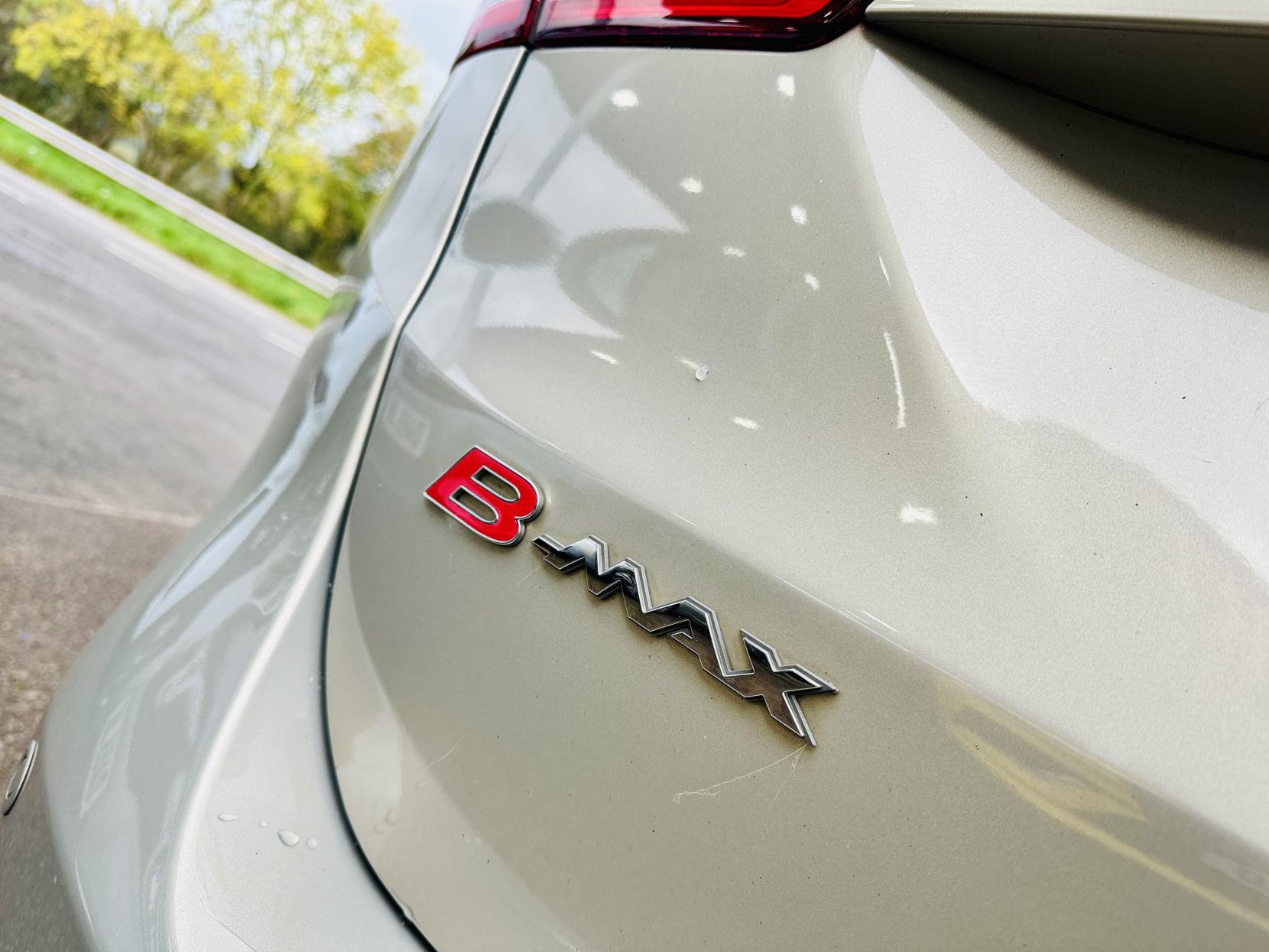 Ford B-Max 1.4 Zetec MPV 5dr Petrol Manual Euro 5 (90 ps)