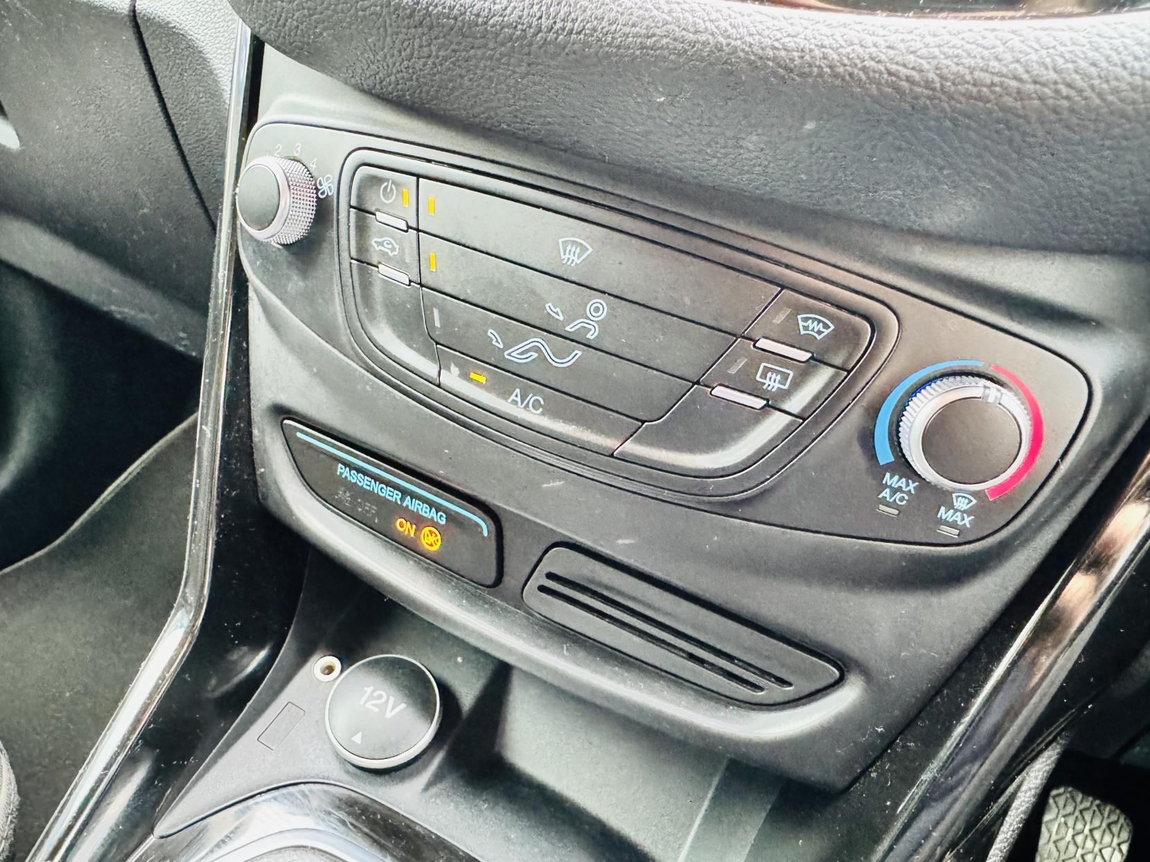 Ford B-Max 1.4 Zetec MPV 5dr Petrol Manual Euro 5 (90 ps)