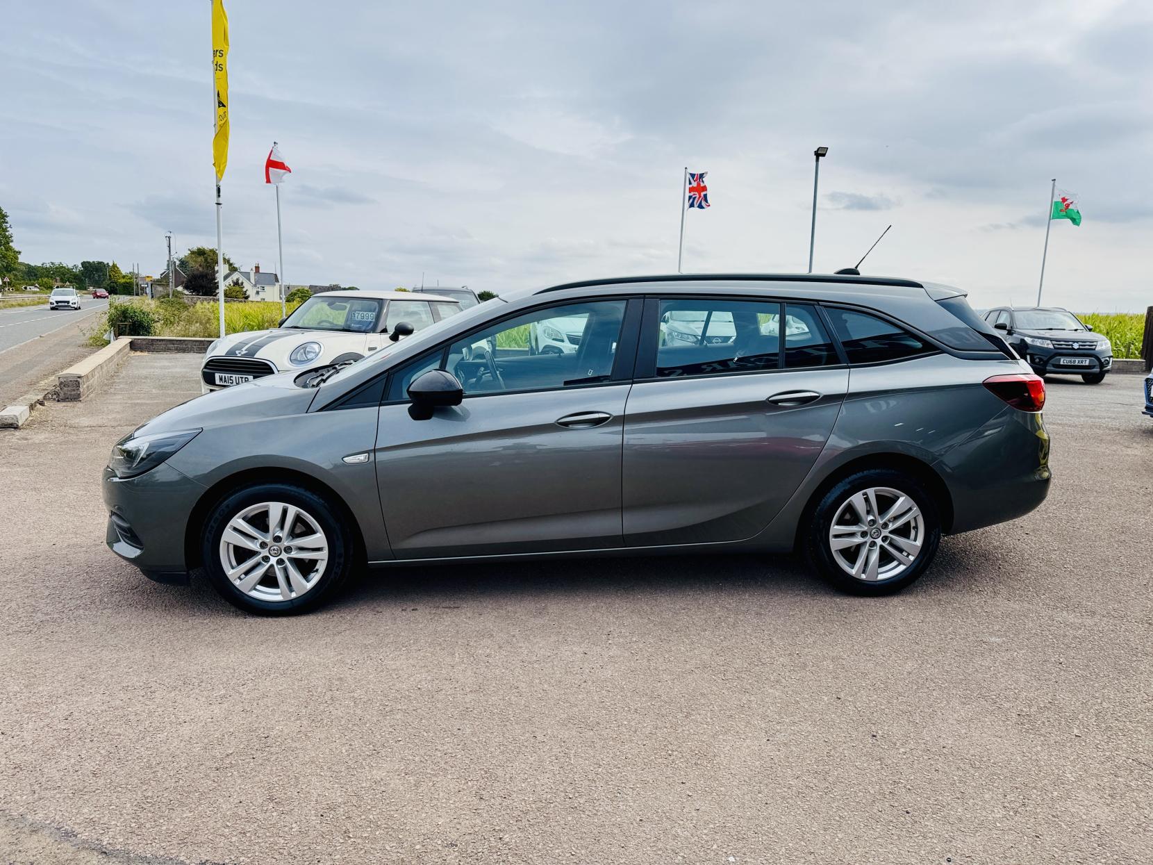 Vauxhall Astra 1.5 Turbo D Business Edition Nav Sports Tourer 5dr Diesel Manual Euro 6 (s/s) (122 ps)