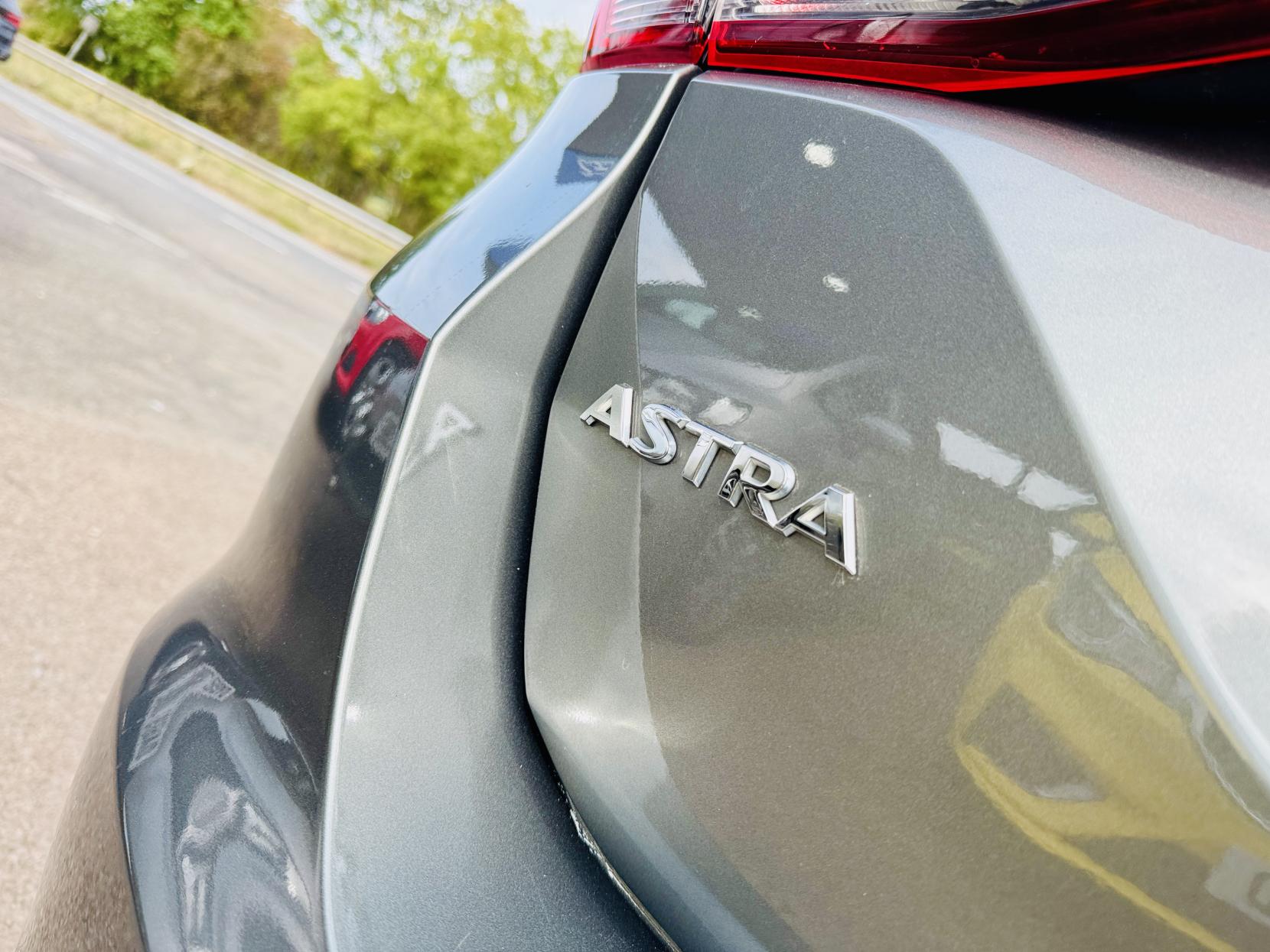 Vauxhall Astra 1.5 Turbo D Business Edition Nav Sports Tourer 5dr Diesel Manual Euro 6 (s/s) (122 ps)